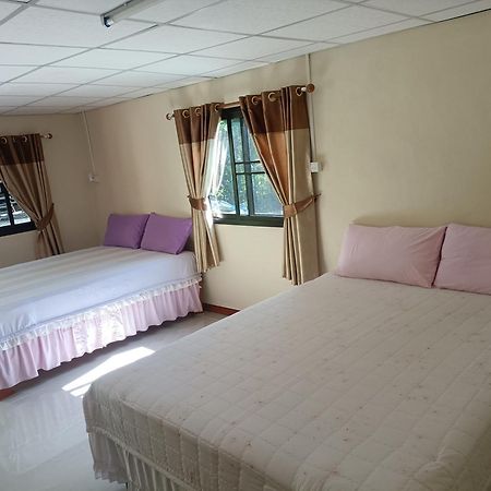 เฮือนน้ำน่าน House By The River Nan Uttaradit Extérieur photo